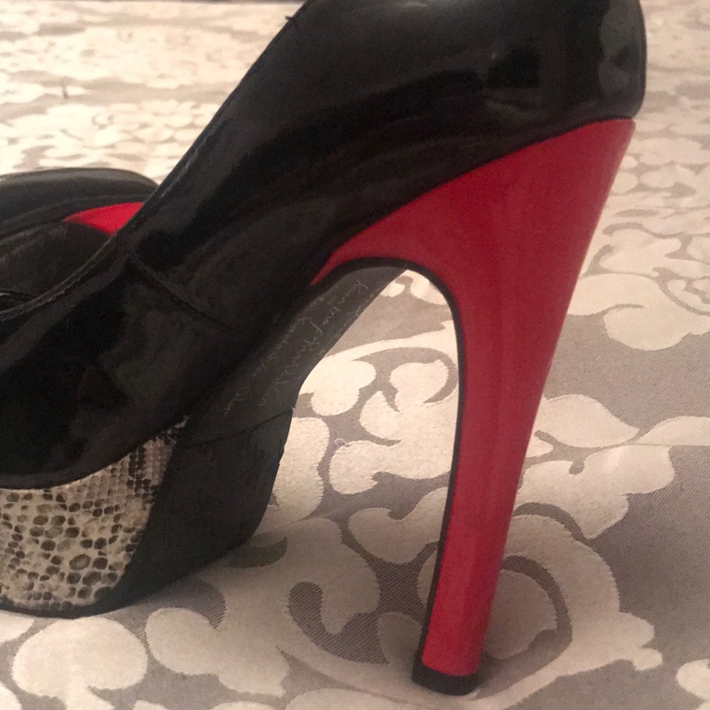 Kardashian Kollection heels - Picture 2 of 3